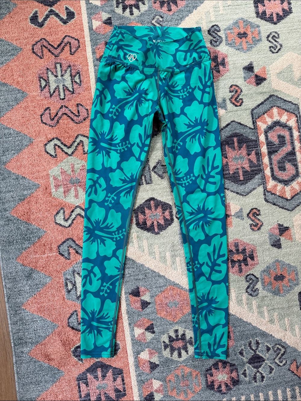 Mahiku surf leggings/tights size M